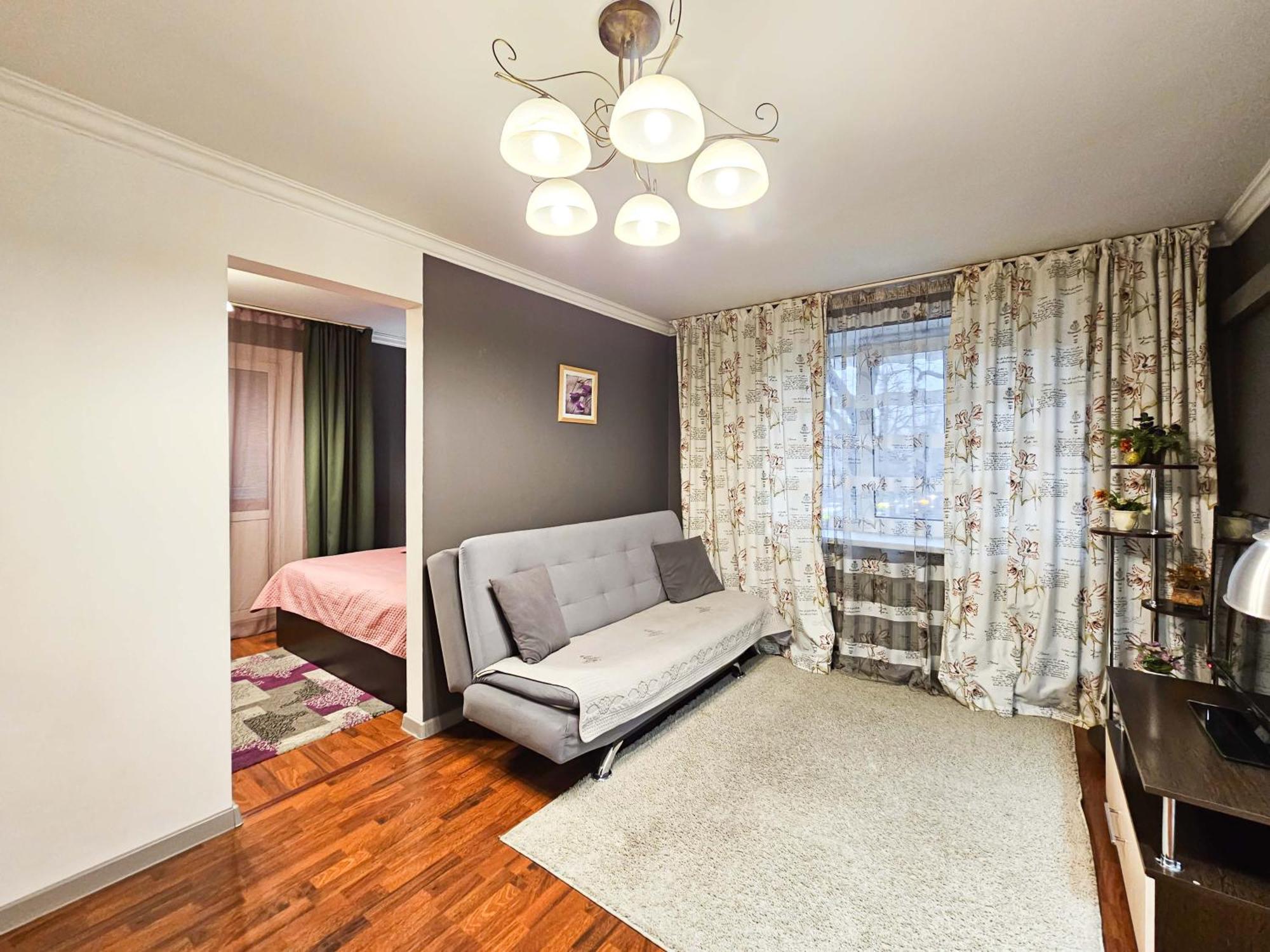 Nadezhda Apartments On The Nauryzbai Batyr 82 Alma-Ata Exteriör bild